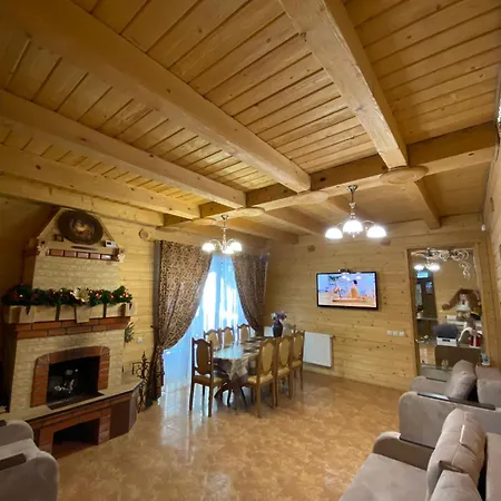 підгорянка 펜션 야렘체